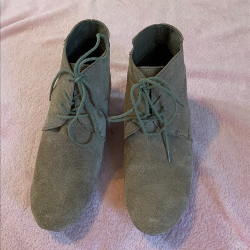 Nine West Tan Ankle Boots